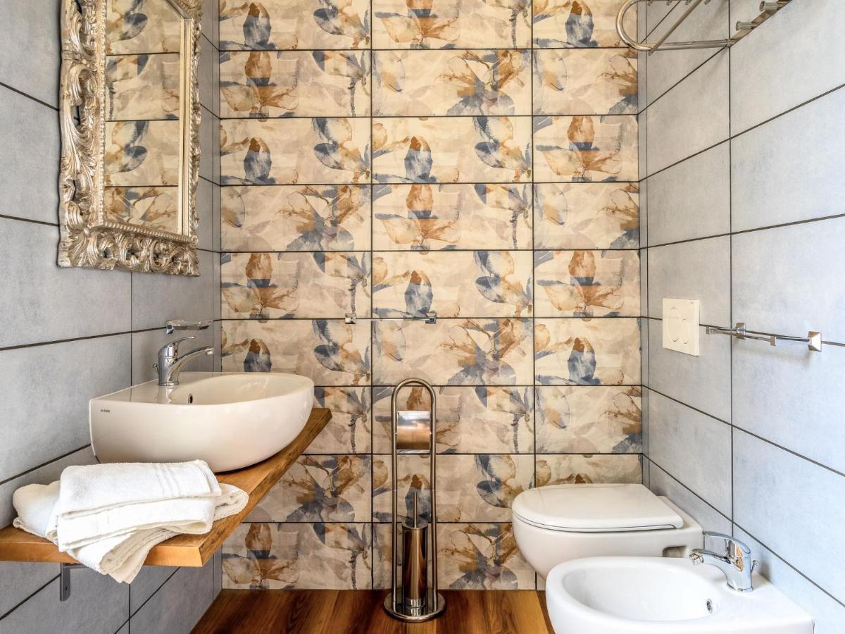 Apartment Verde By Interhome Porto Valtravaglia Bagian luar foto
